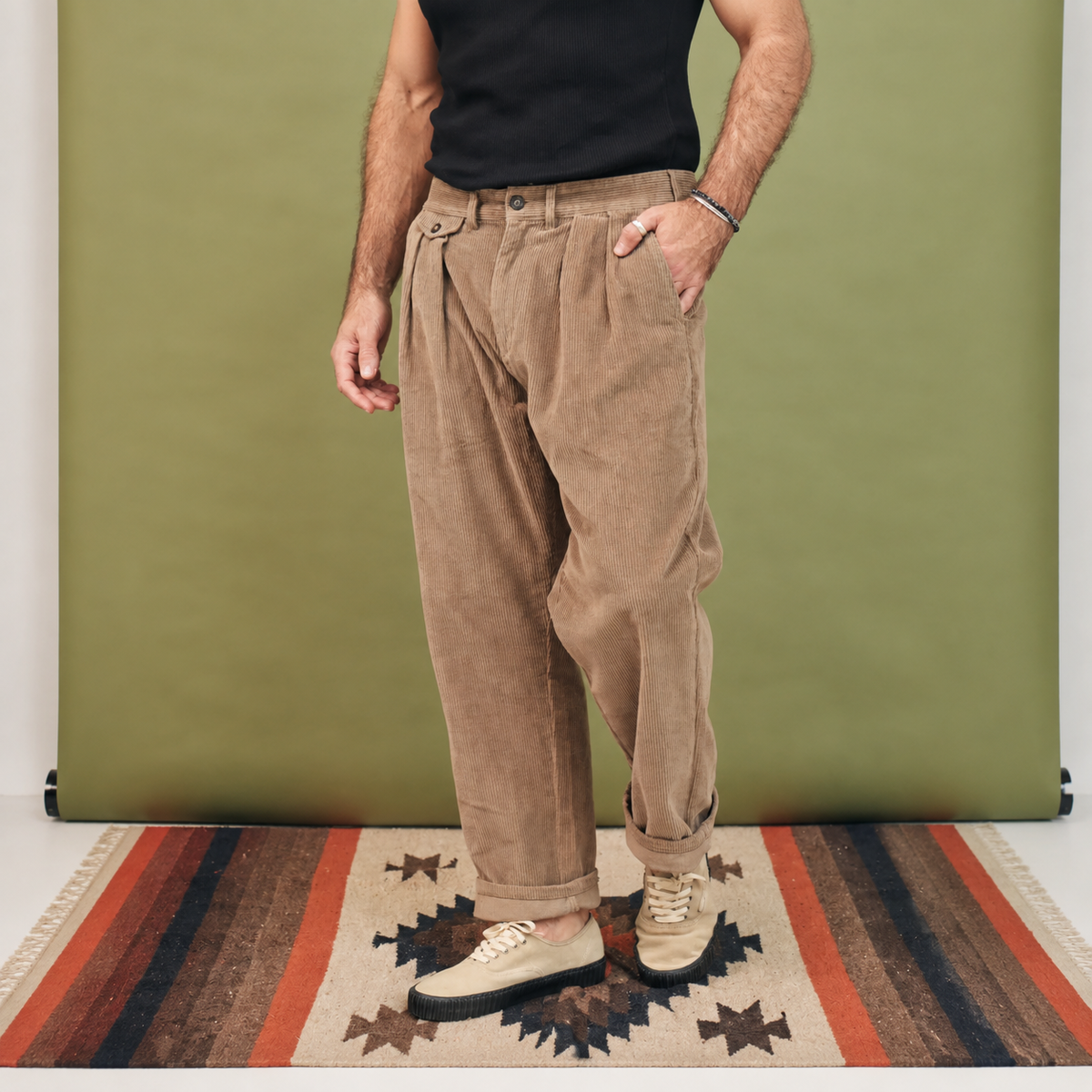 Herrenhose aus geripptem Samt