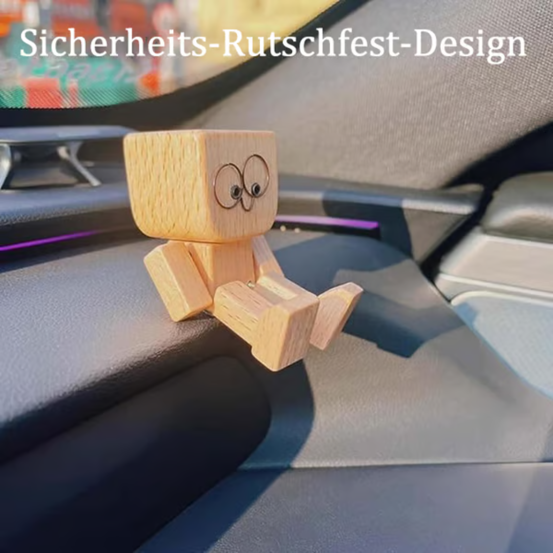 Bewegliche Holzfigur mit magnetischen Gesichtsausdrücken