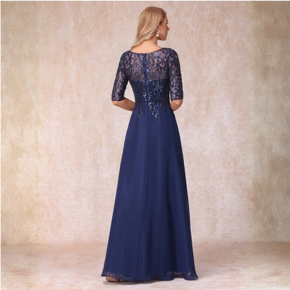 Elegantes, langes Abendkleid aus Spitze