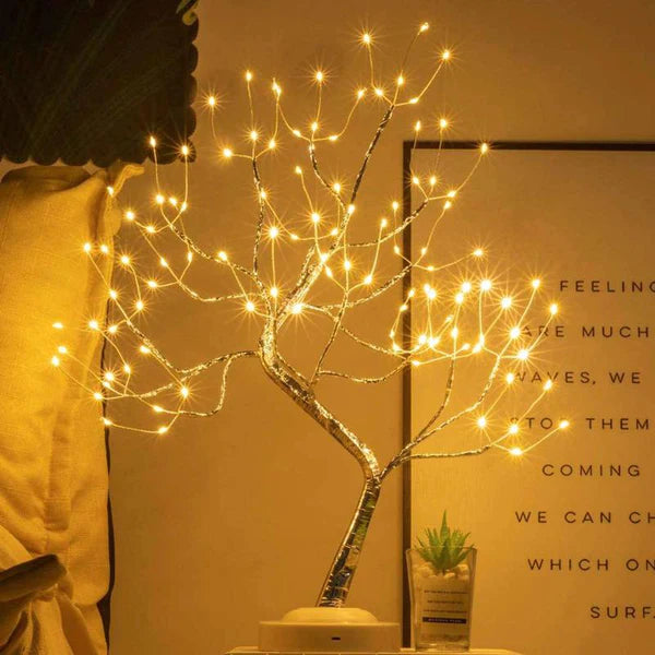 Leuchtender Baum mit 108 LEDs