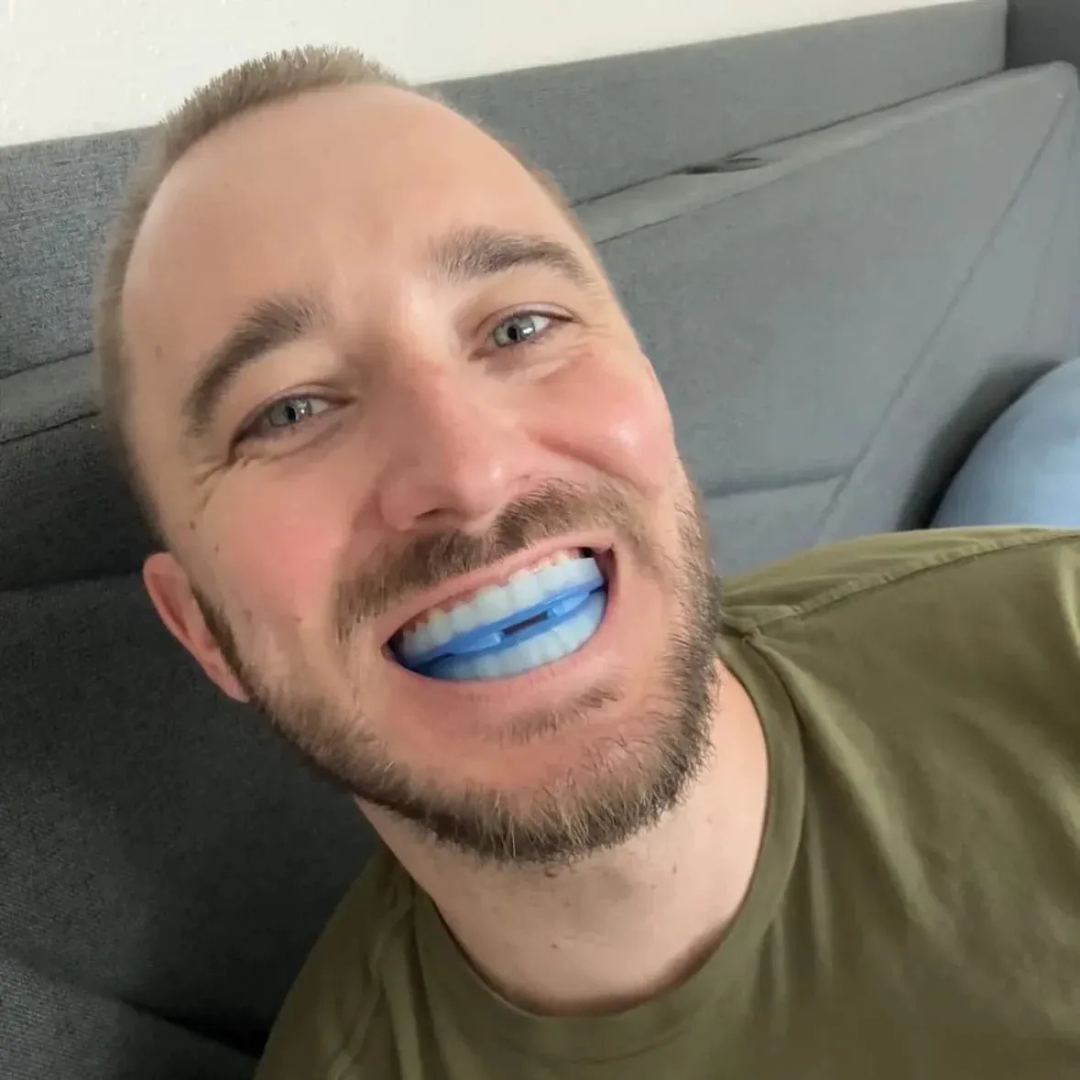 Embout buccal anti-ronflement ergonomique