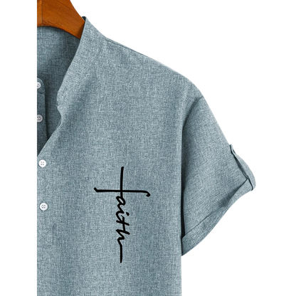 Chemise élégante à manches courtes et col montant