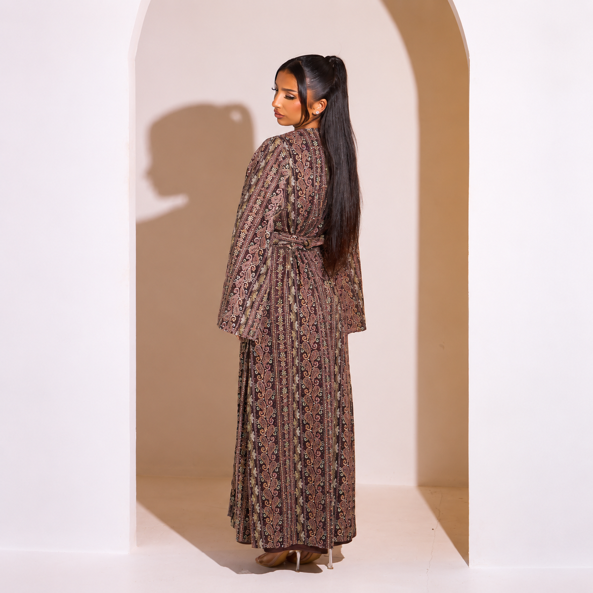 Elegantes Set aus Abaya und Kimono