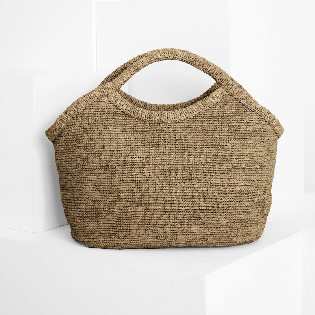 Sac cabas en raphia naturel tressé