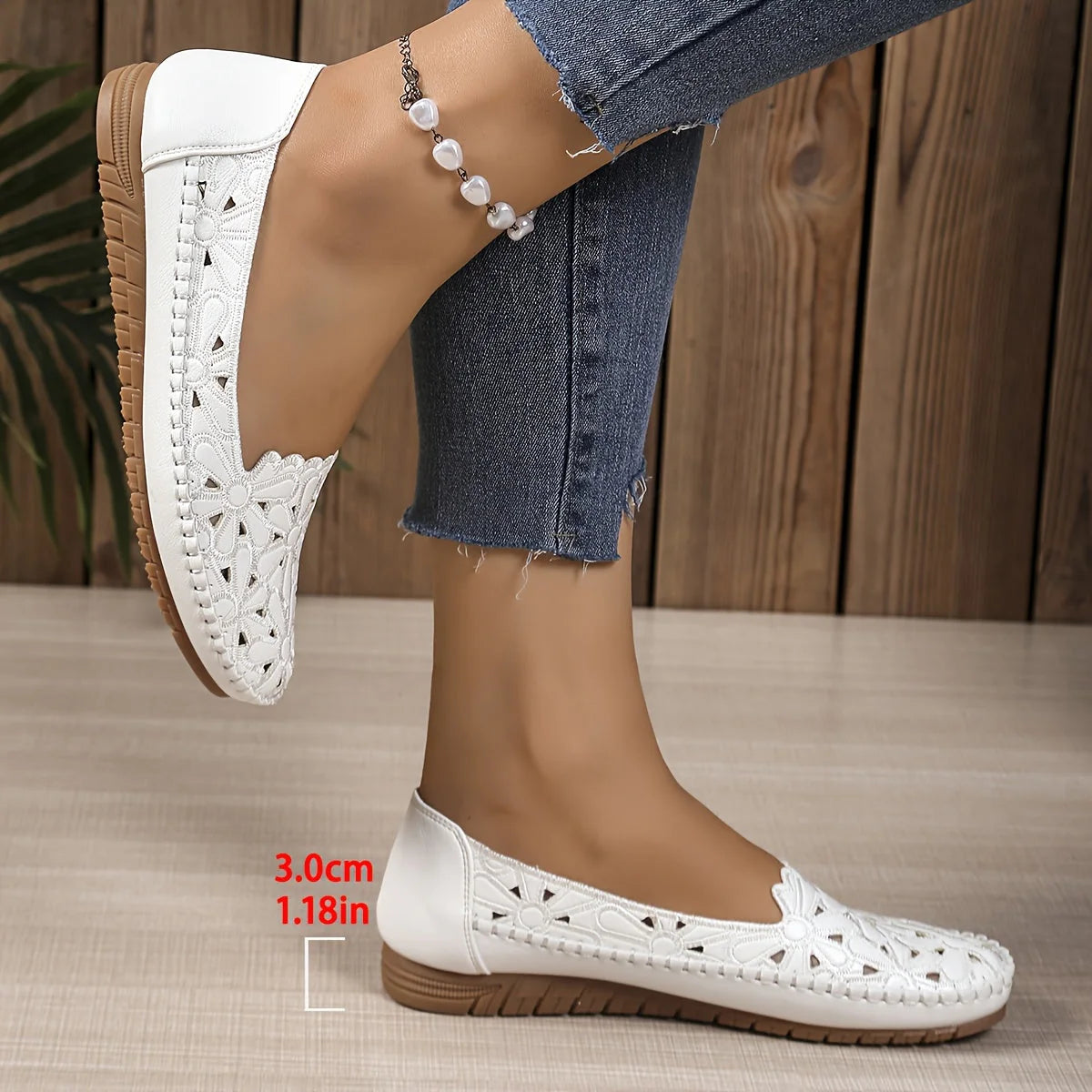Orthopädische Ballerinas mit Lochmuster