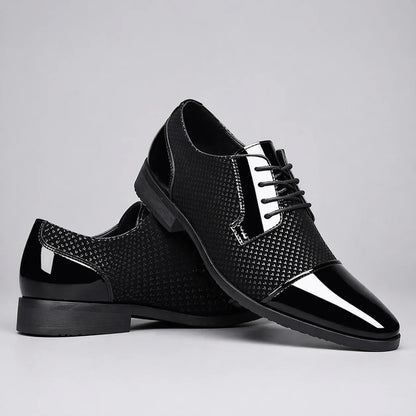 Elegante Richelieu-Herrenschuhe mit Schnürung