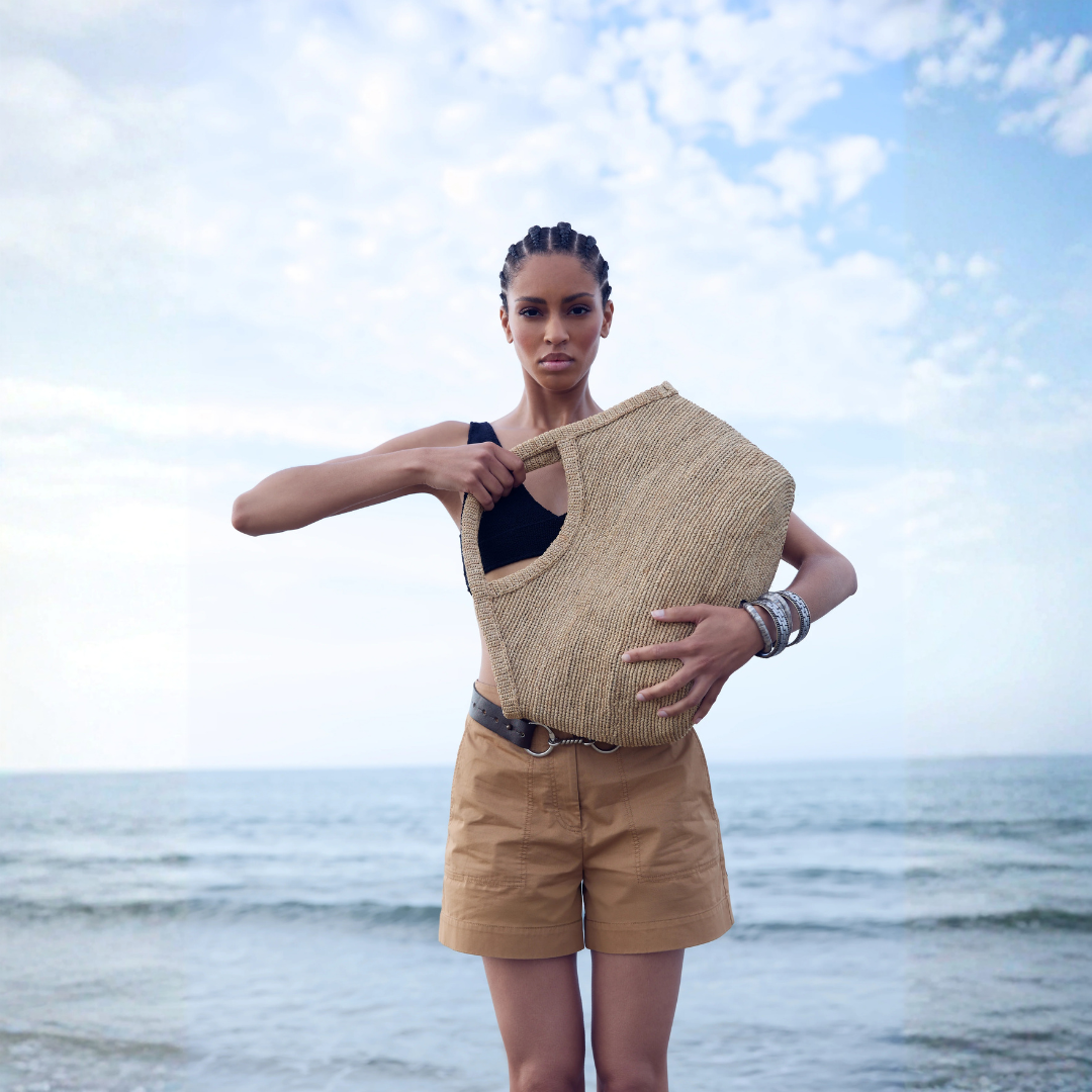Sac cabas en raphia naturel tressé
