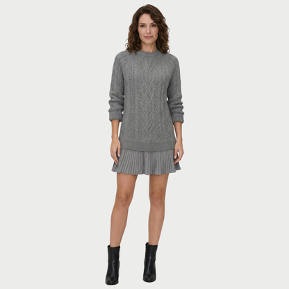 Damenpullover aus Zopfstrick