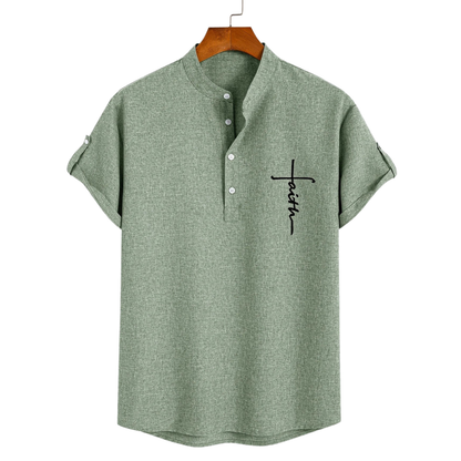 Chemise élégante à manches courtes et col montant