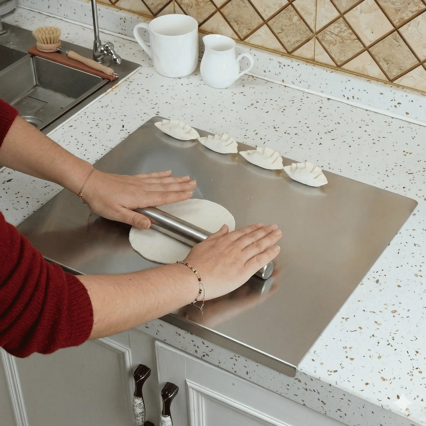 Rutschfeste Schneideunterlage aus Edelstahl für Küche und Backen