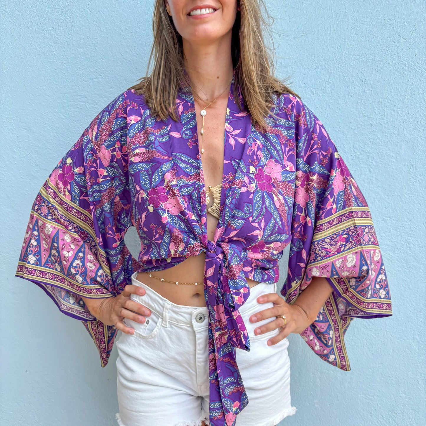 Kimono Court Femme – Fleur Menthe – Léger, Fluide et Estival