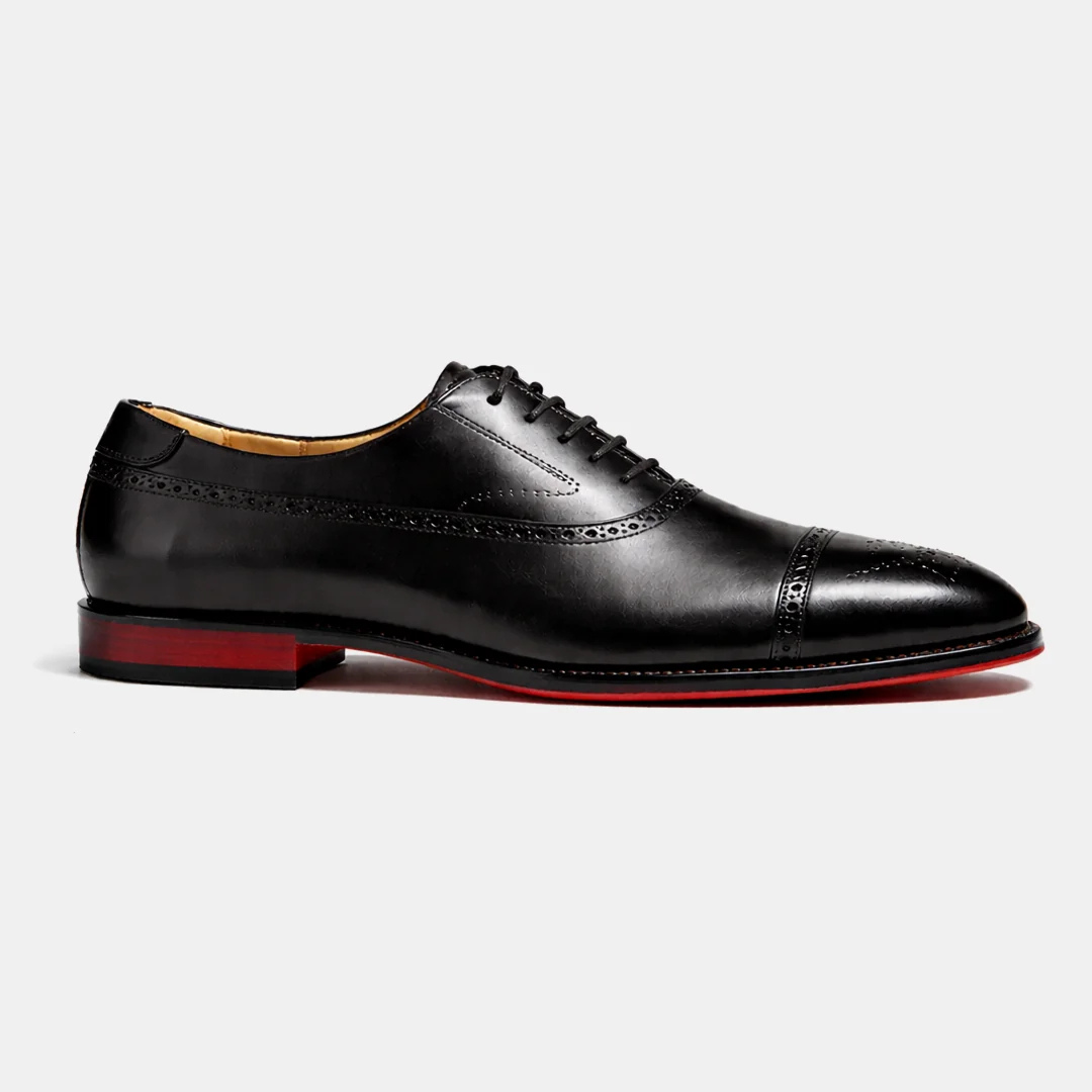 Elegante Richelieu-Herrenschuhe mit Schnürung