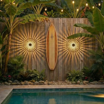 Lampe solaire extérieure décorative avec projection lumineuse élégante