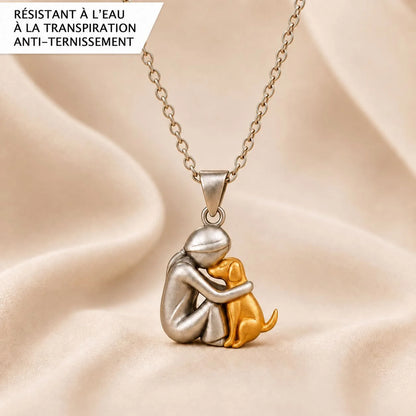 Collier cœur et chien élégant