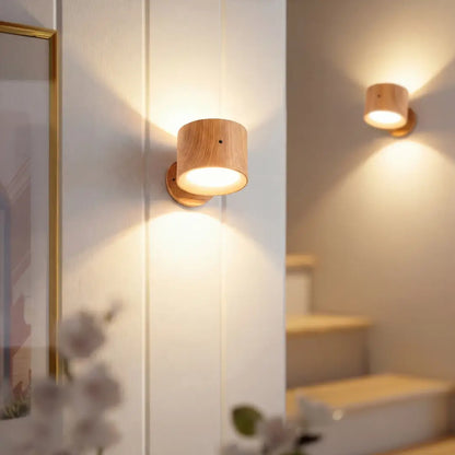 Wiederaufladbare Wandleuchte mit kabelloser Ladefunktion