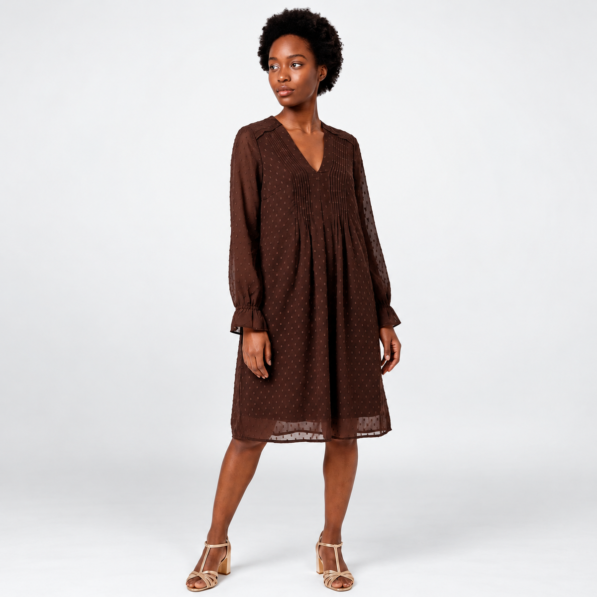 Robe Noire Fluide à Col Noué et Manches Transparentes