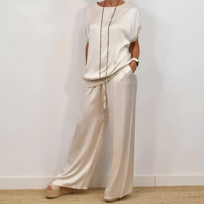 Ensemble satin femme élégant