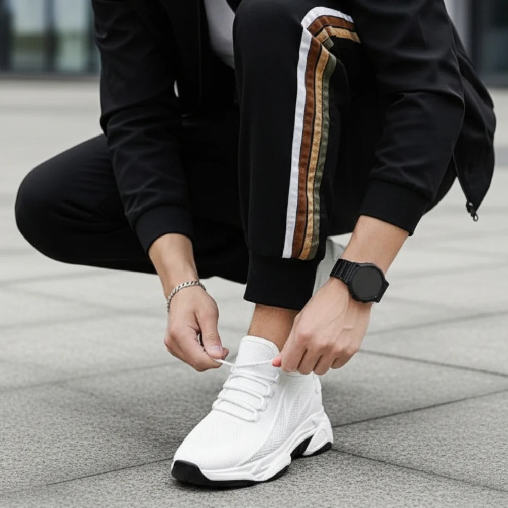 Sneaker mit dezenter Höhenverstärkung