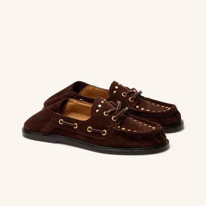 Mocassins Femme en Suède Chocolat à Clous Dorés