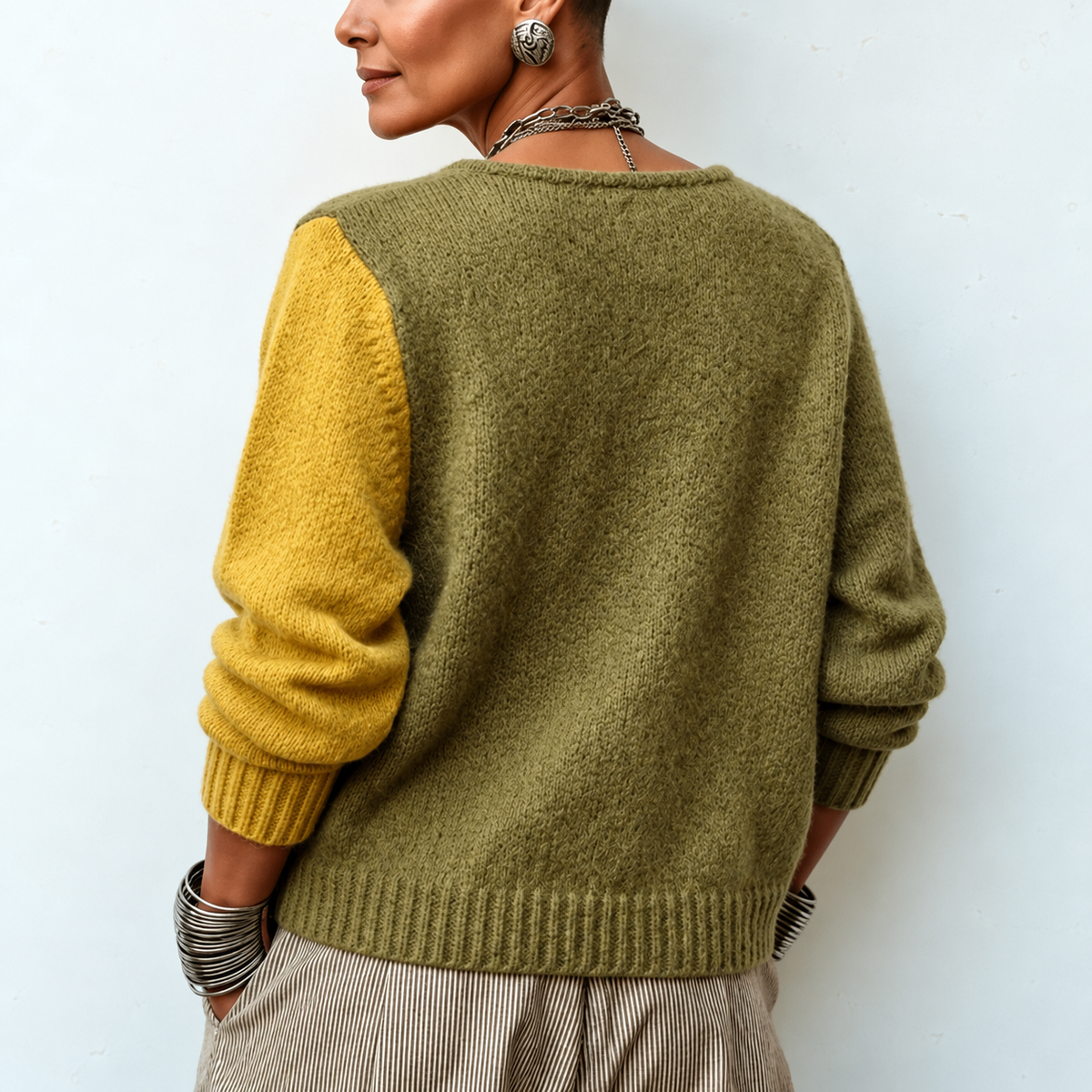 Pull Femme Tricolore en Maille à Boutons Asymétriques