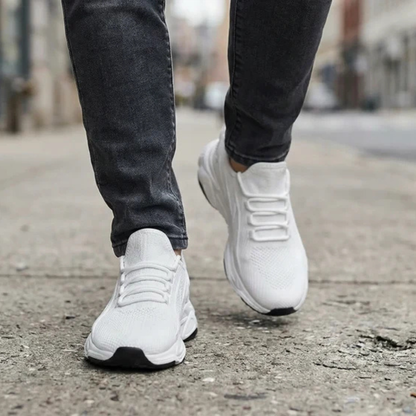 Sneaker mit dezenter Höhenverstärkung
