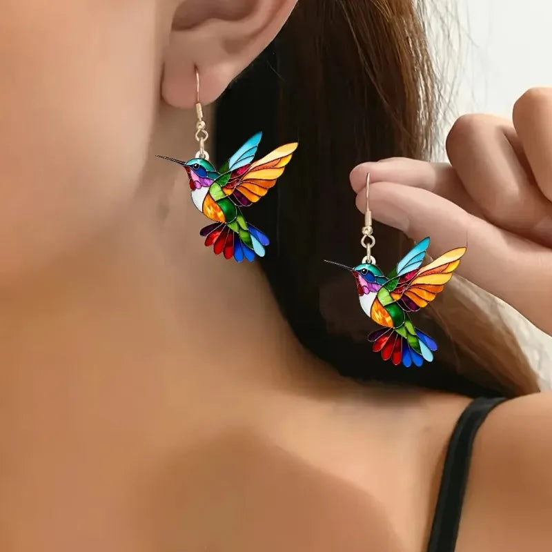Boucles d’oreilles colibri multicolores légères et élégantes