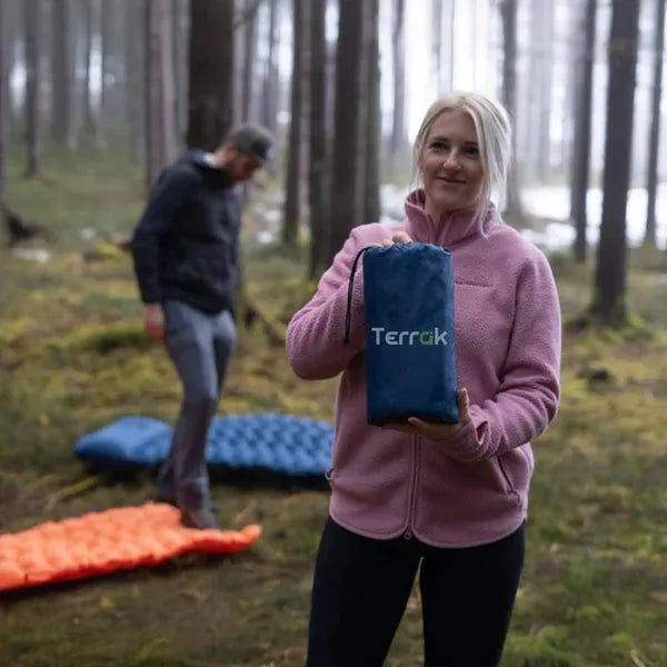 Matelas gonflable ultraléger et compact pour bivouac et camping