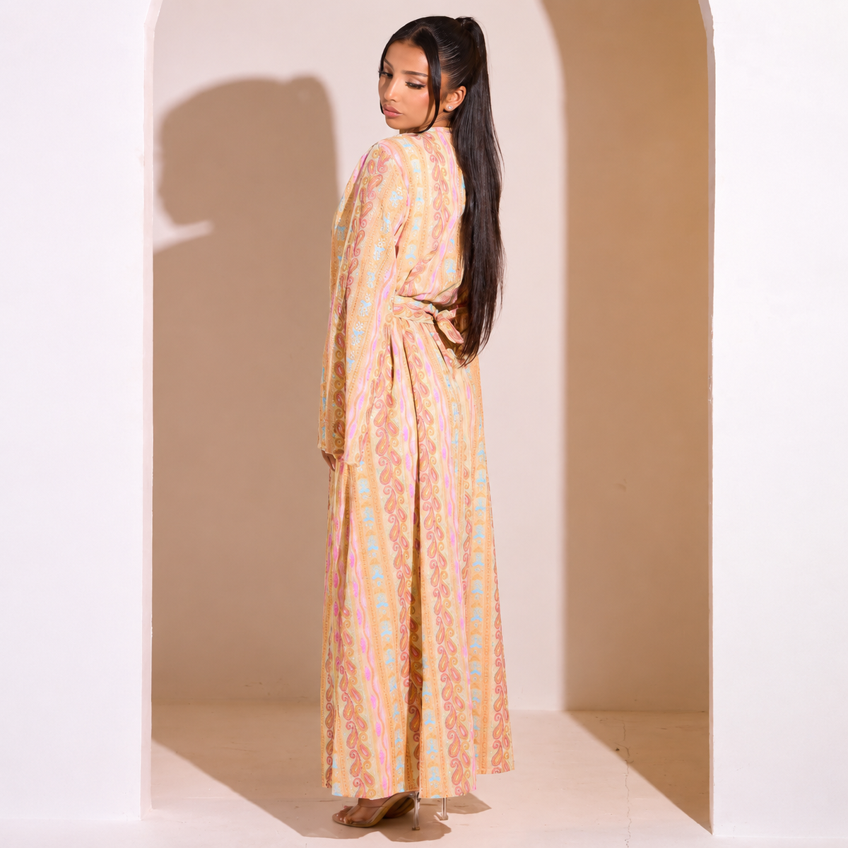 Elegantes Set aus Abaya und Kimono