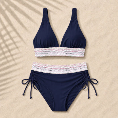 Bikini mit hoher Taille für einen flachen Bauch