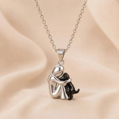 Collier cœur et chien élégant