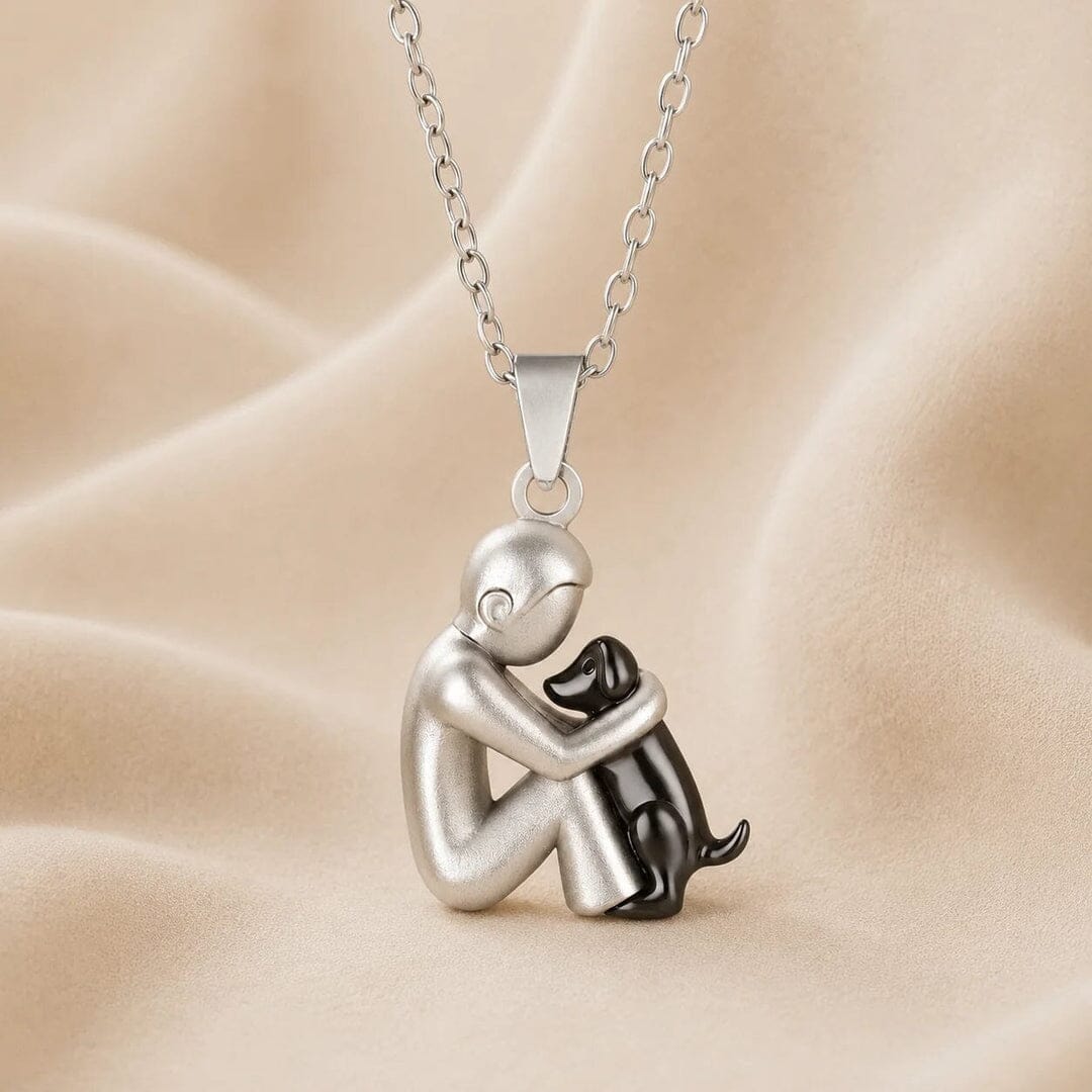 Collier cœur et chien élégant