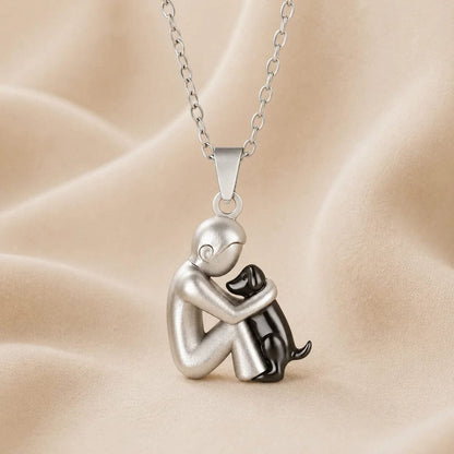 Collier cœur et chien élégant