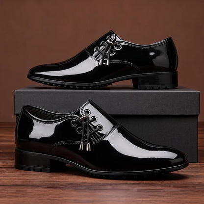 Elegante Richelieu-Herrenschuhe mit Schnürung