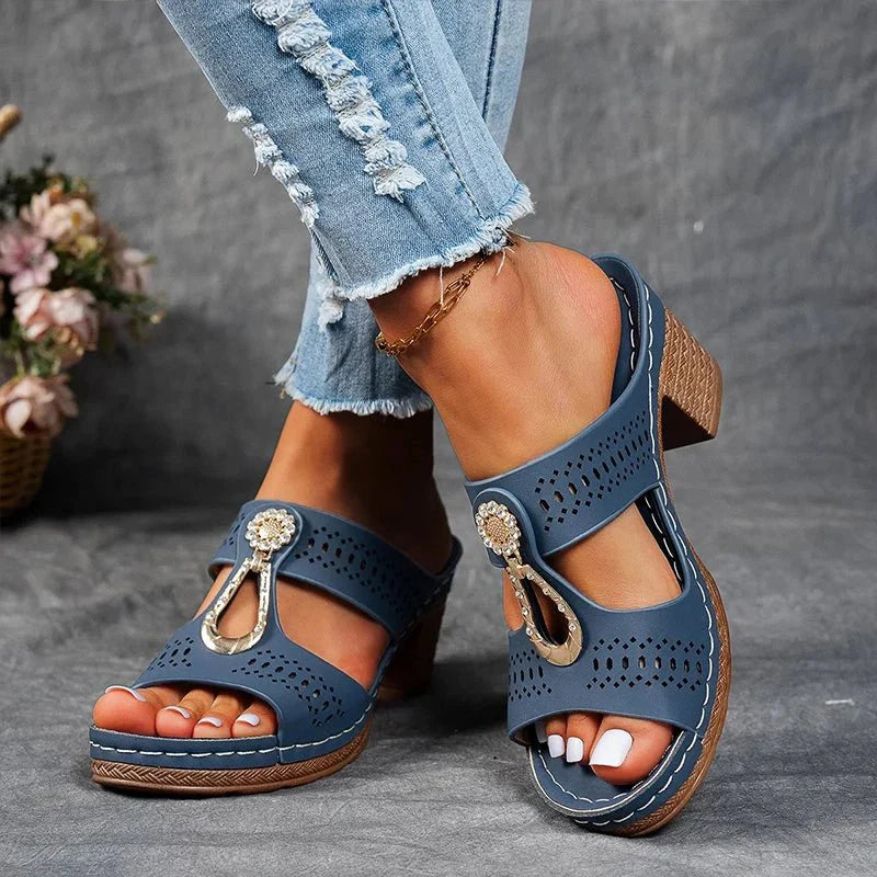 Bequeme orthopädische Sandalen für Damen
