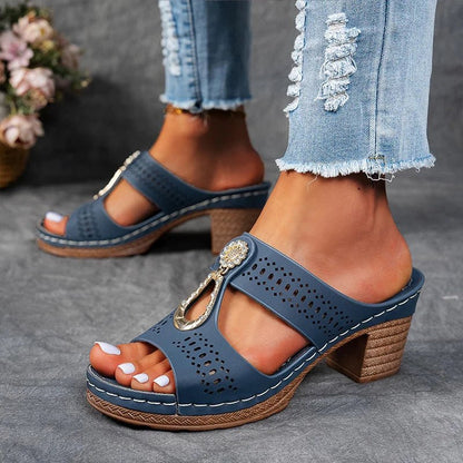 Bequeme orthopädische Sandalen für Damen
