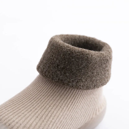 Chaussons bébé en coton épais