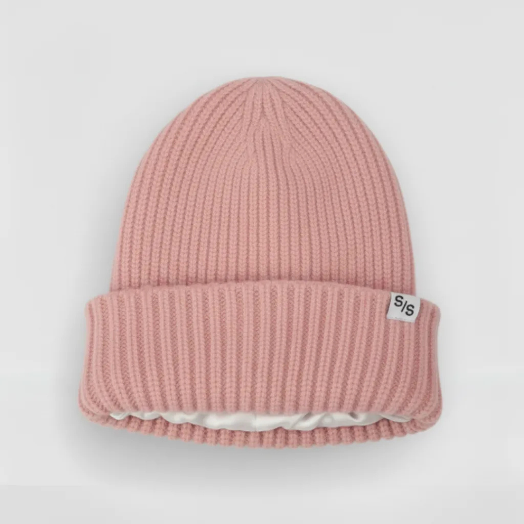 Thermobeanie aus Seide für den Winter