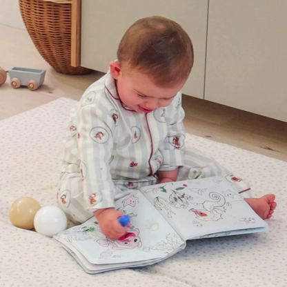 Magisches Wassermalbuch