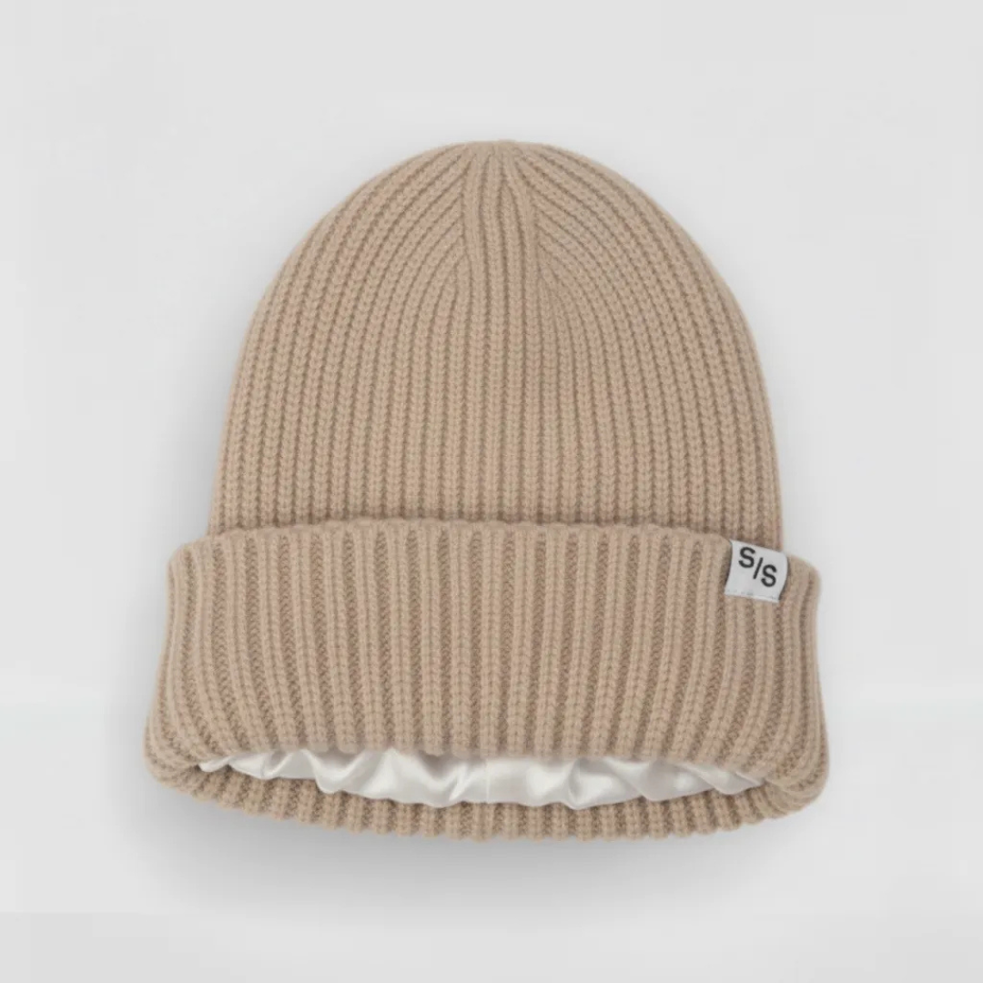Thermobeanie aus Seide für den Winter