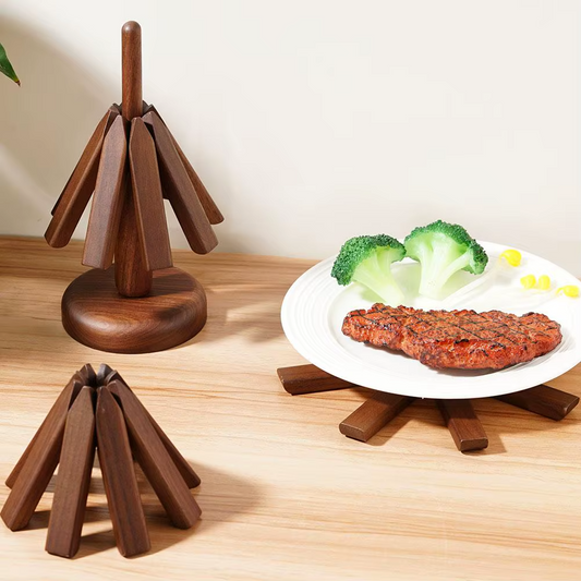 Holzuntersetzer in Baumform