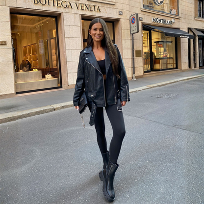 Stylische Damenjacke aus Kunstleder