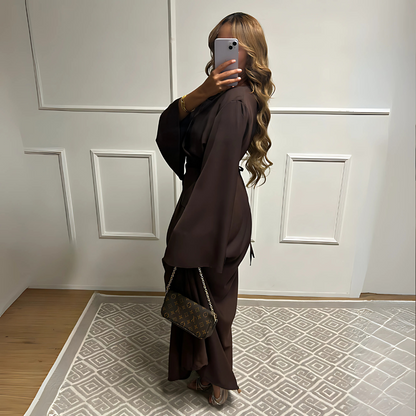 Fließende Abaya mit Schmetterlingsärmeln