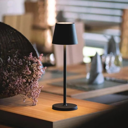 Stilvolle, kabellose Tischlampe mit 1+1 Gratis-Aktion