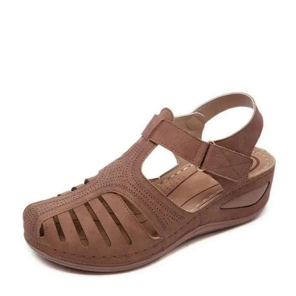 Bequeme und leichte Ledersandalen für Damen
