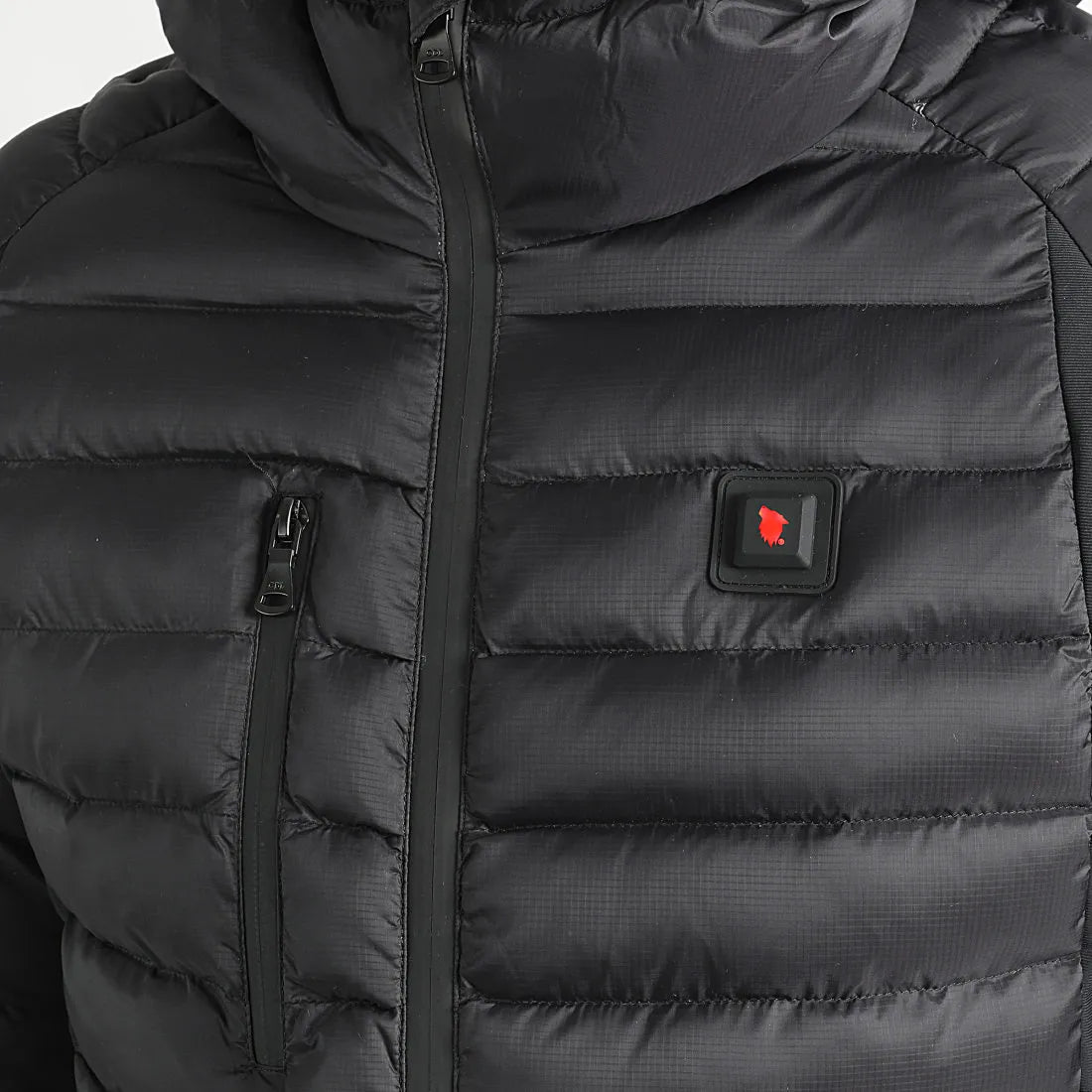Männliche wärmende Daunenjacke mit Kapuze Schwarz