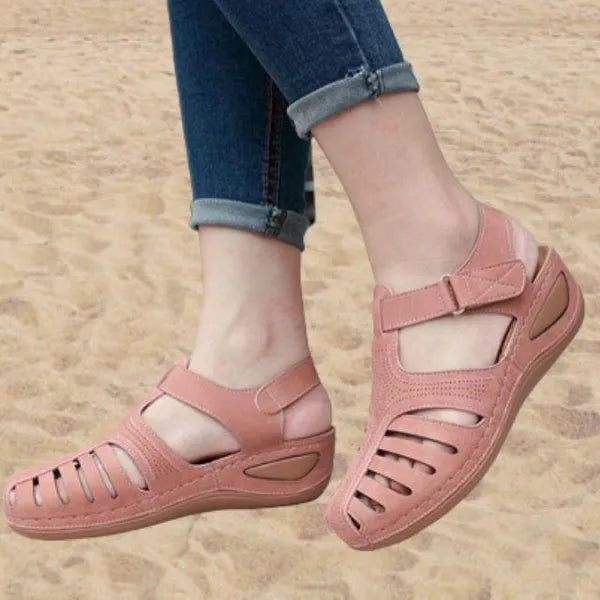 Bequeme und leichte Ledersandalen für Damen