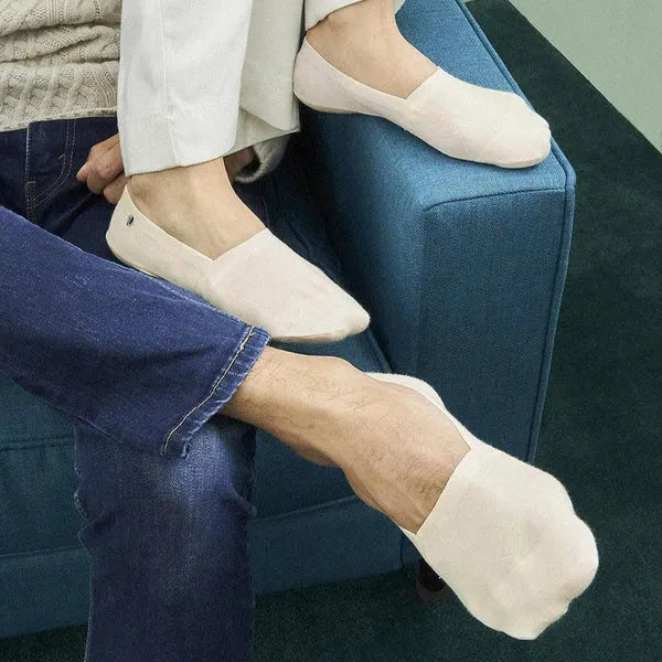 Unsichtbare orthopädische Socken