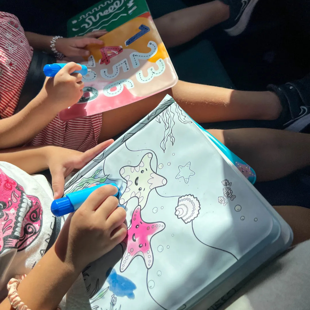 Libro magico da colorare ad acqua