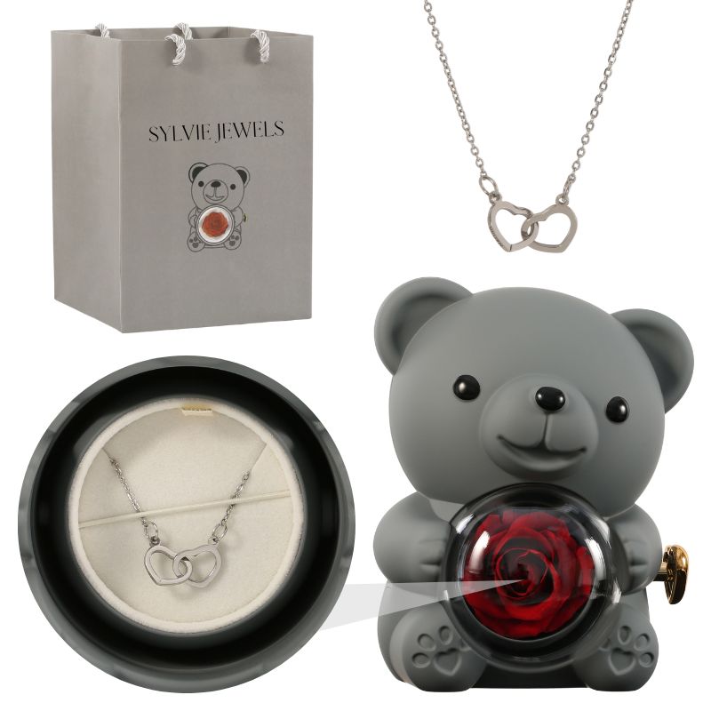 Orso rosa eterno con collana incisa