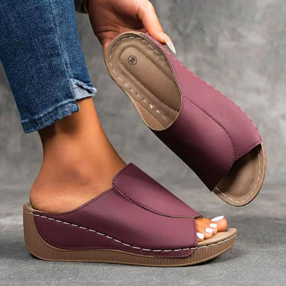 Sandali ergonomici e resistenti